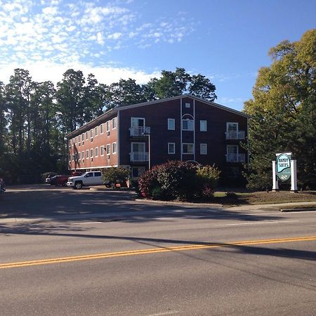 Handys Extended Stay Suites Colchester Bagian luar foto
