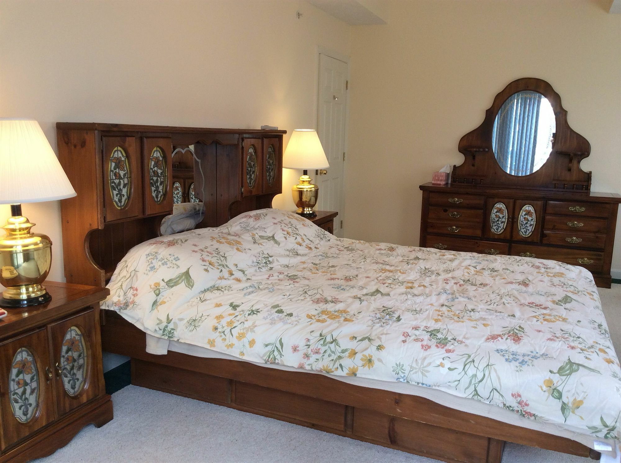 Handys Extended Stay Suites Colchester Bagian luar foto